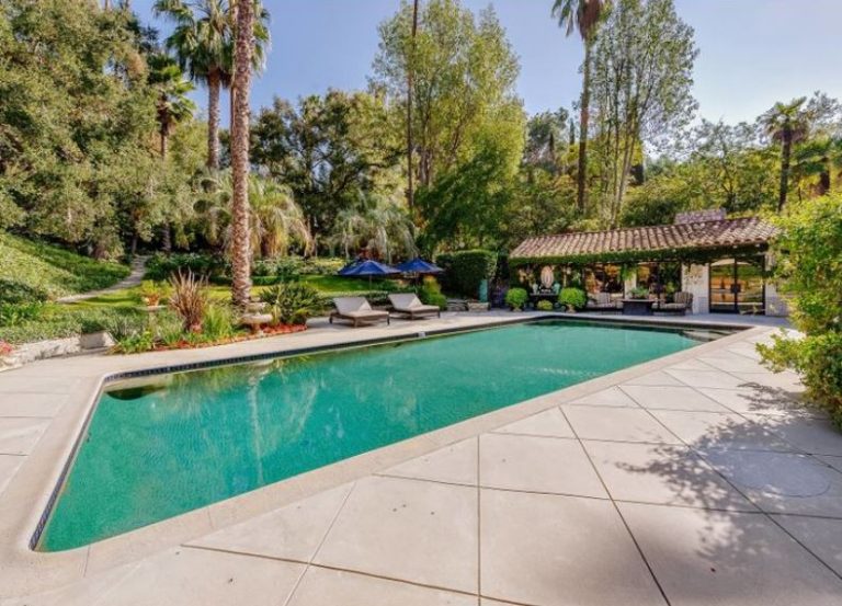 Drew Barrymore Woodruff Realty Group